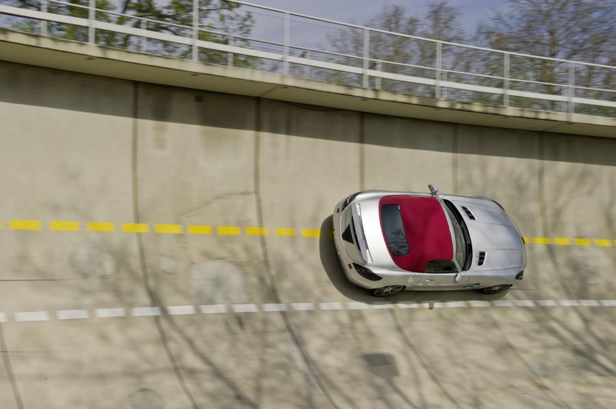 Mercedes-Benz SLS AMG Roadster 2011 года  (фото 96 из 183)